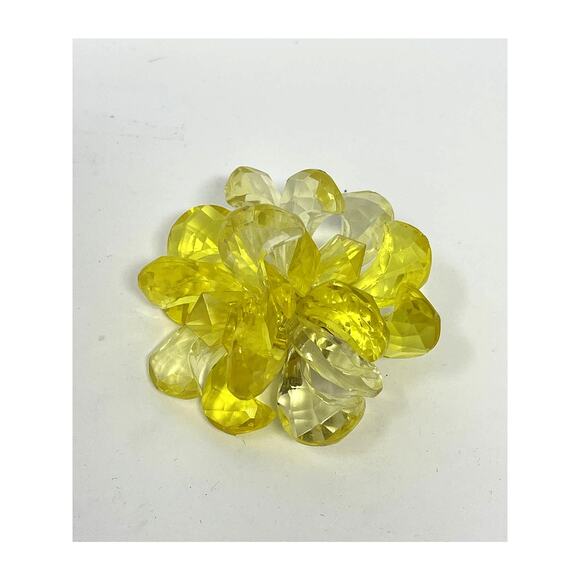 Vintage Lucite MOD Faceted Light & Dark Yellow Flower German Brooch - Picture 3 of 8